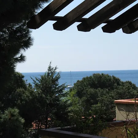 Apartment Bouganville